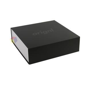 China Apparel Collapsible Magnetic Folding Paper Gift Luxury Clothing Packaging Boxes Custom Shiny Logo wholesale