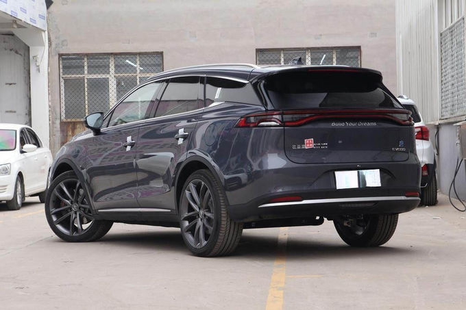 600-730KM Byd Tang Electric Car Midsize SUV 5 Doors 7 Seats 5