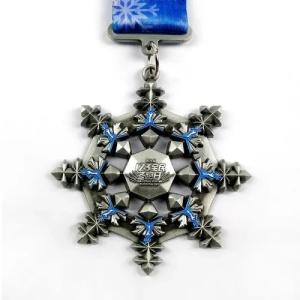 China Embossed 3D Die Cast Medal Stunning Design Winter Run Medal wholesale