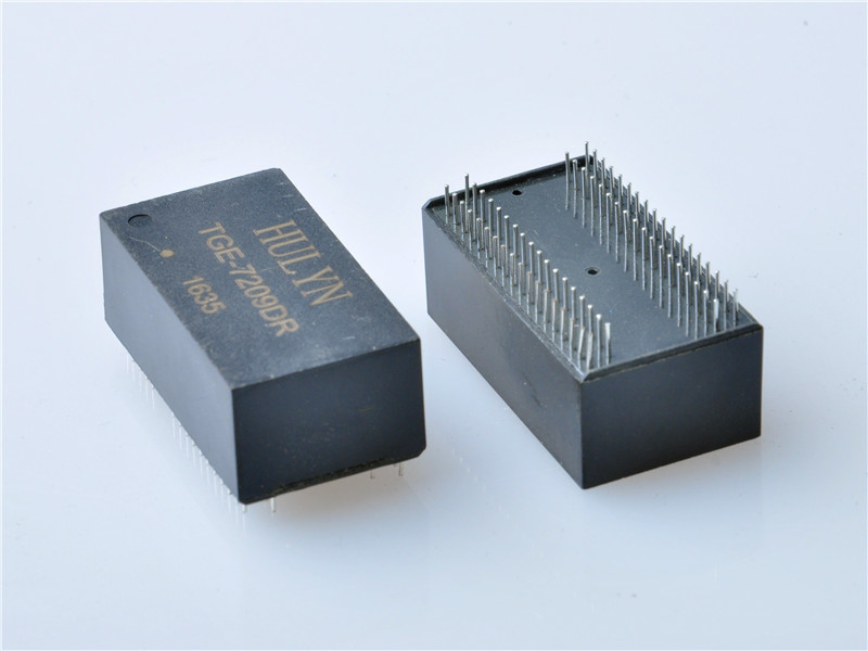 10/100/1000 Base-T Quad port SMD LAN Magnetic Transformer,72PIN,Very low profile PCMCIA /PC Card, SMD package.