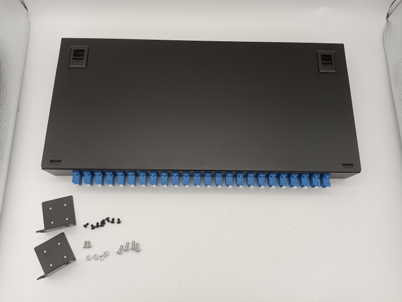 FTTH ODF Wall Mount 48 Fibers Fiber Optic Patch Panel With LC Duplex Coupler Pigtails