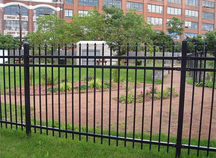 Factory Customizable Galvanized Steel Fence Panels Powder Coated Black Steel Wrought Iron Fence