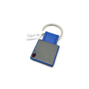 China Classic Leather Key Holder Keychain In Polybag Customized Design Available wholesale