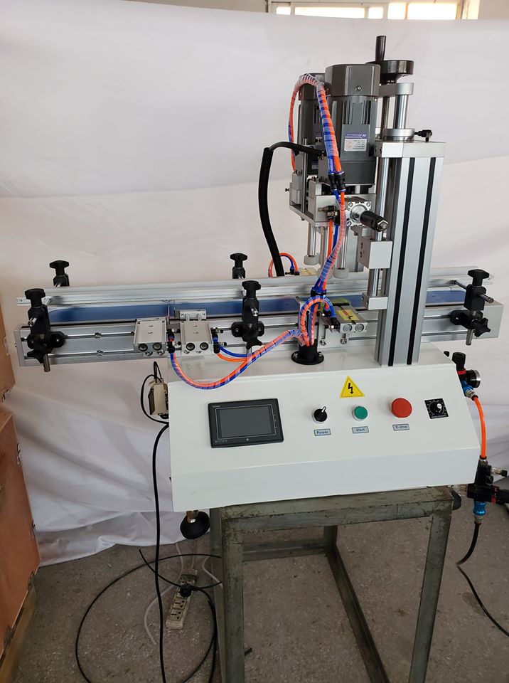 Stainless Steel Semi Automatic Bottle Capping Machine Desktop Type