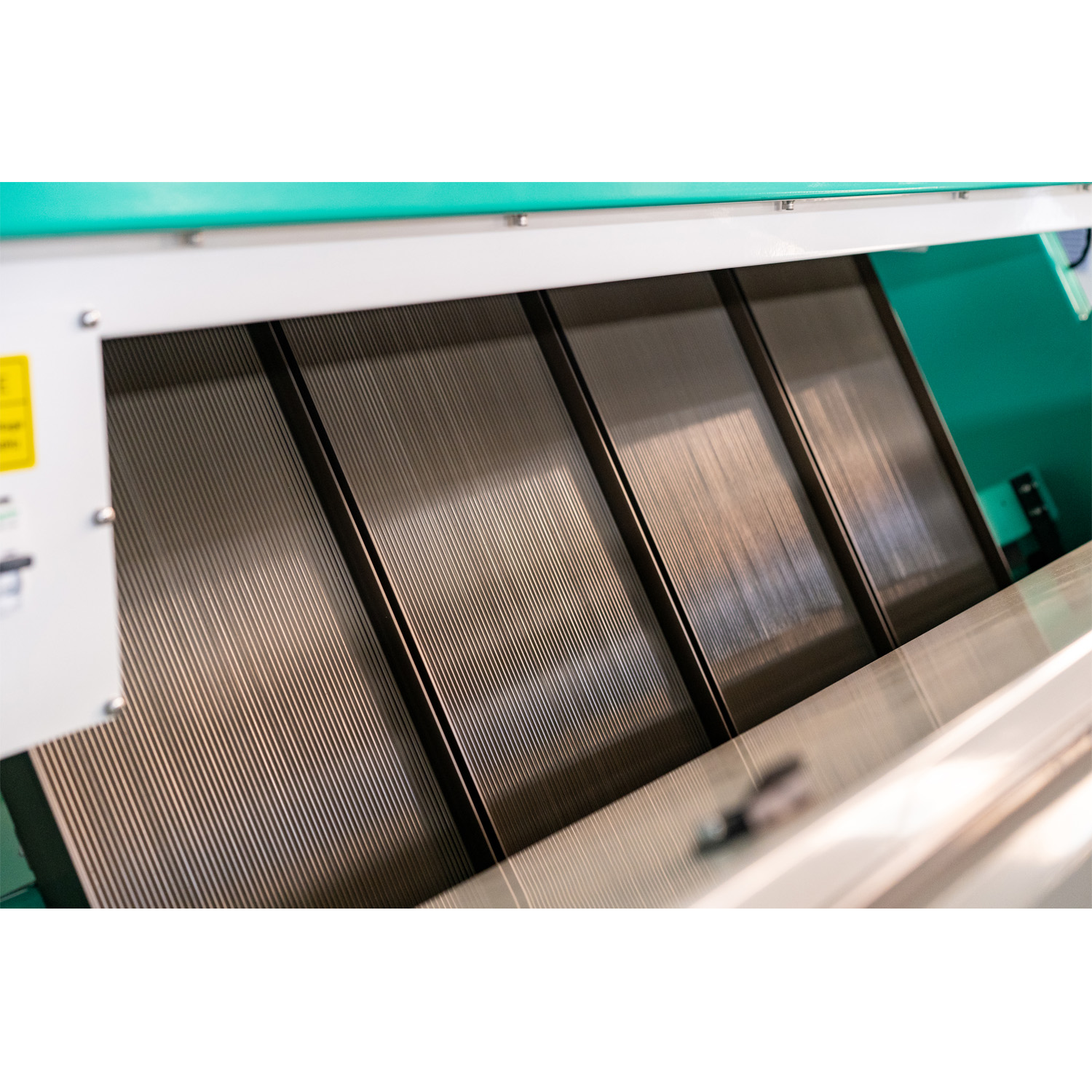 Efficient CCD Industrial Sorting Machine Easy Using Operative System Interface