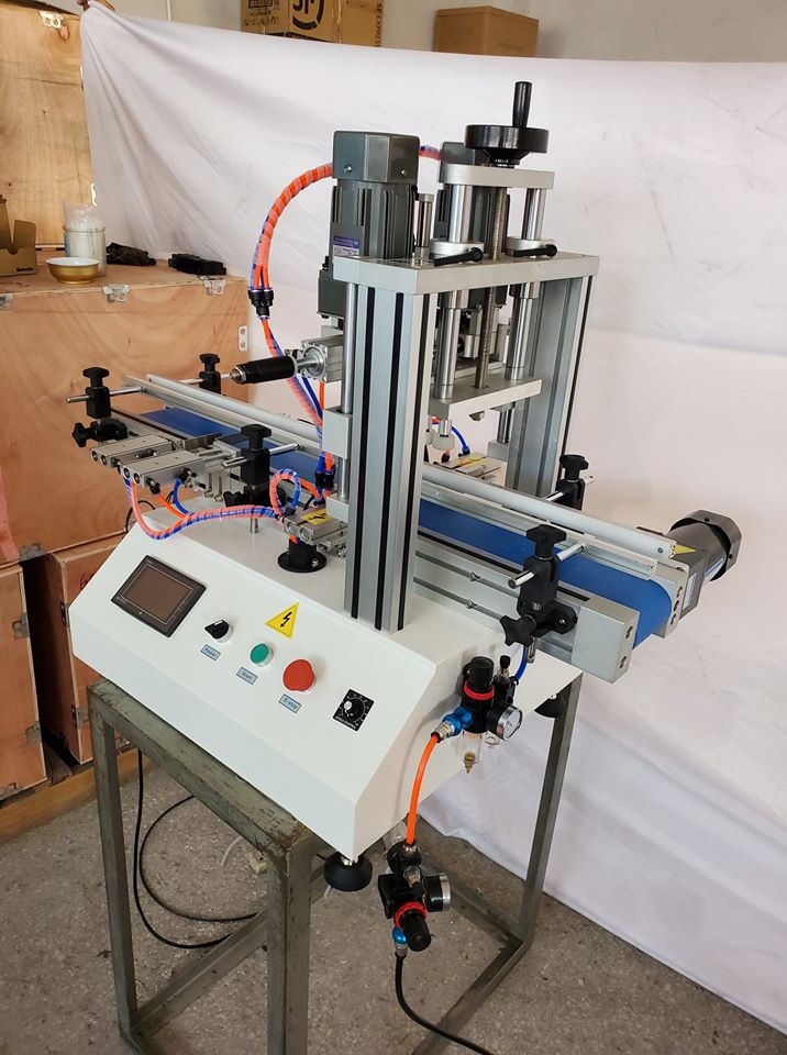 Stainless Steel Semi Automatic Bottle Capping Machine Desktop Type