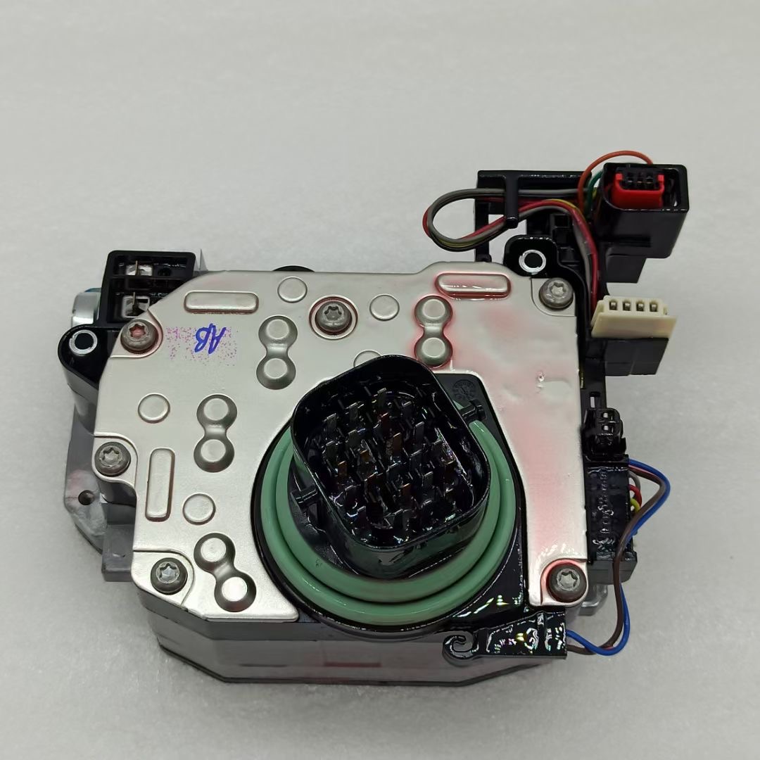 Genuine 68376696AA 62TE Transmission Solenoid for Chrysler Car Fitment 17X16X15CM