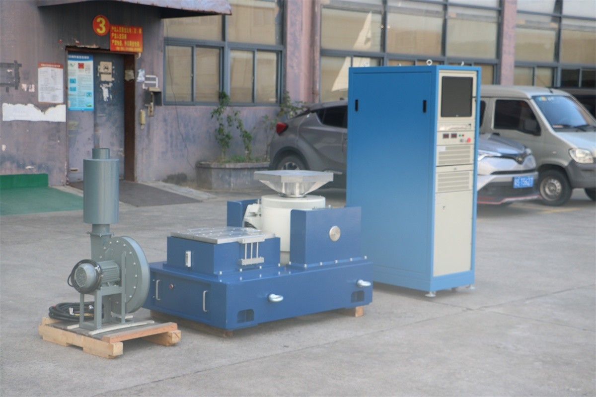 High Accuracy 10kN Sinusoidal Vibration Testing Table With UN 38.3 Test Standards
