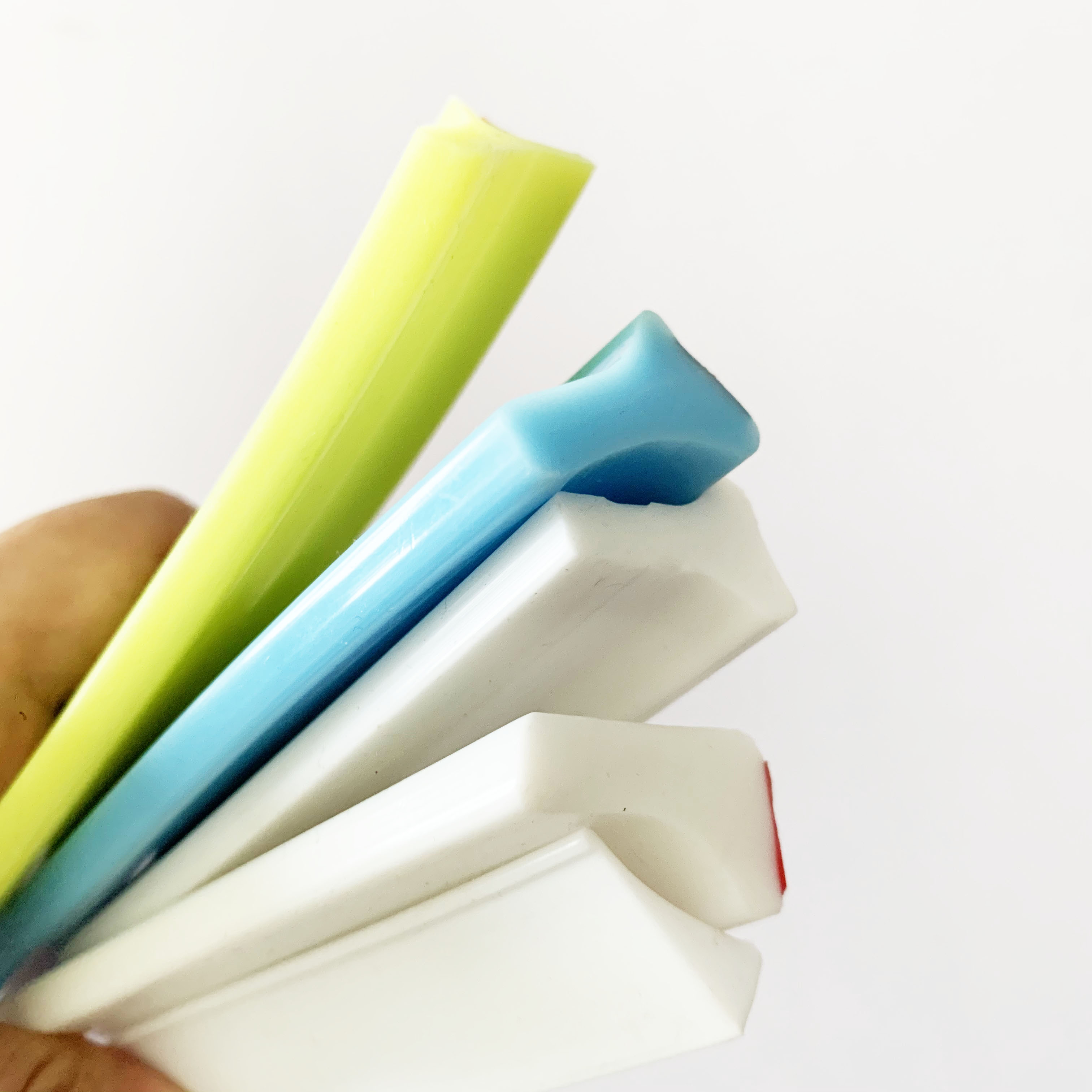 Water Stopper Silicone Seal Strip Foldable Shower Threshold Dam for Kitchen and Bathroom Barrier
