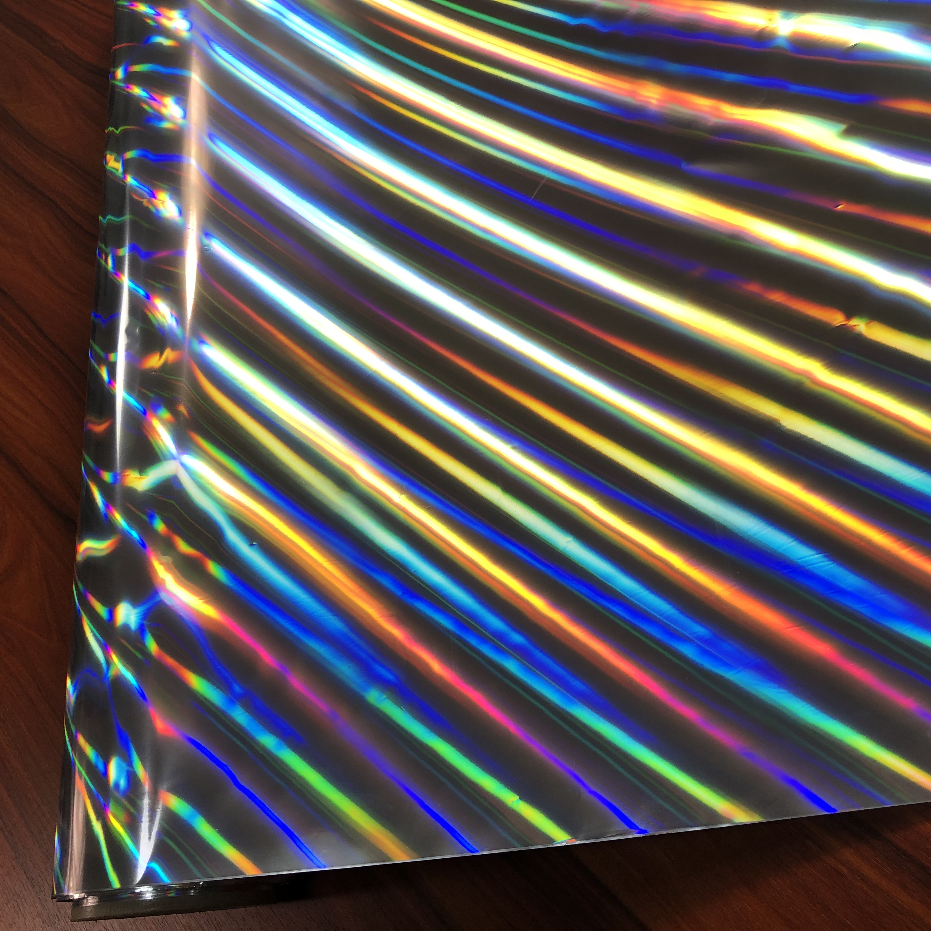 High Transparency Opaque Thermal Holographic Lamination Film for Laminated Paper Board