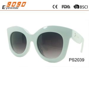 China Sunglasses in fashionable design ,made of plastic ,suitable for men and women wholesale