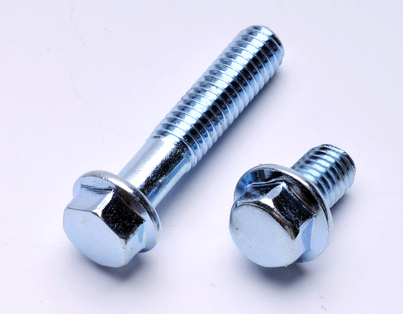 ISO9001 2015 Certified Galvanized Hex Nuts and Bolts for Industrial Applications