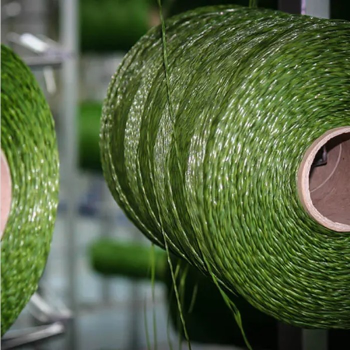 Chinese Manufacturer PE Material Thread Knitting Yarn Artificial Grass Yarn For Sport Grass