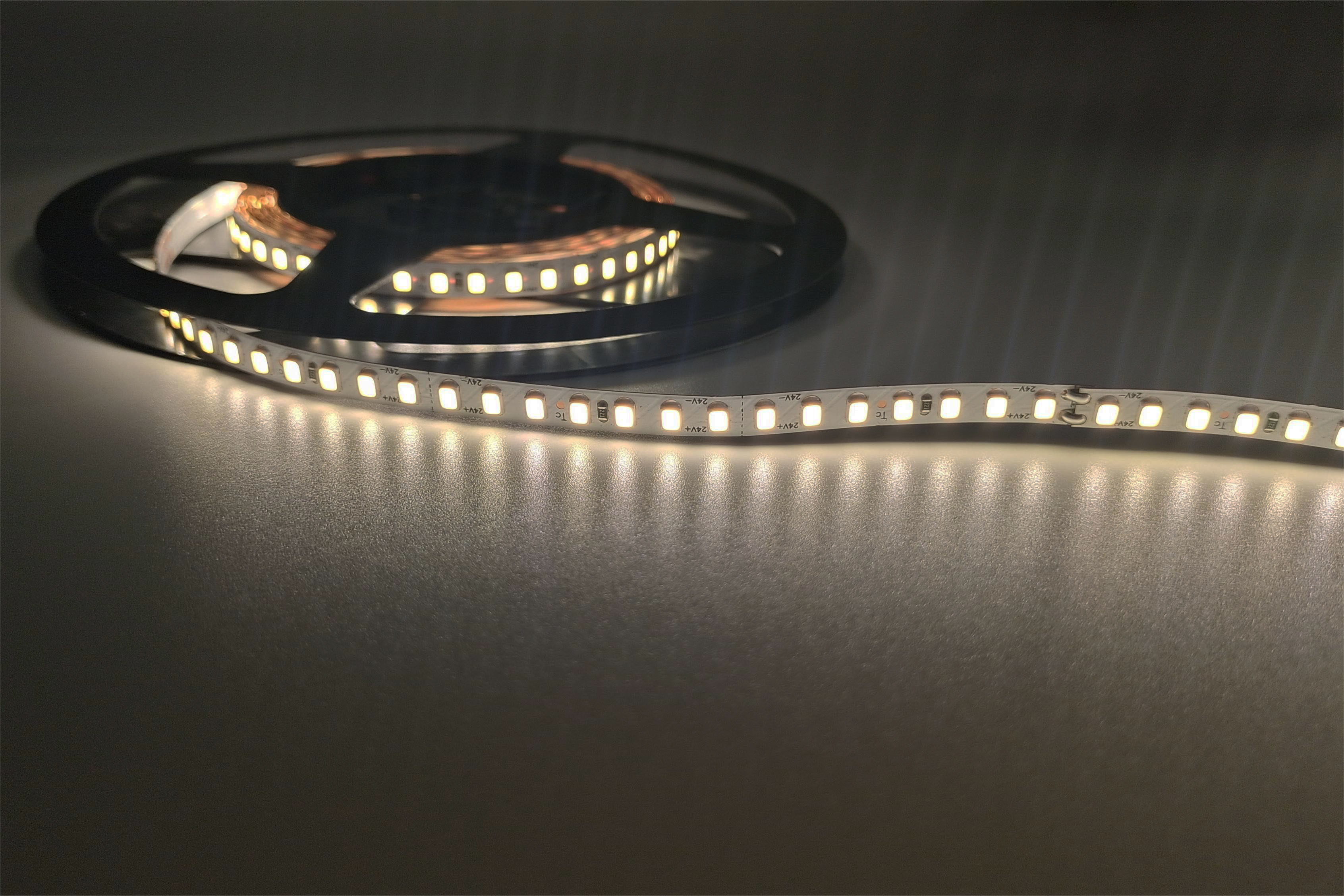 6mm Width DC 24V Flexible LED Strip SMD2835 Flexible Led Lights 5M 168LEDs/M
