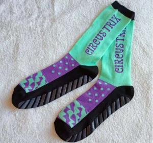 China Knitting Unisex Non Slip Slipper Socks , Customized Logo Anti Slip Socks , Fashion Knitting Socks wholesale