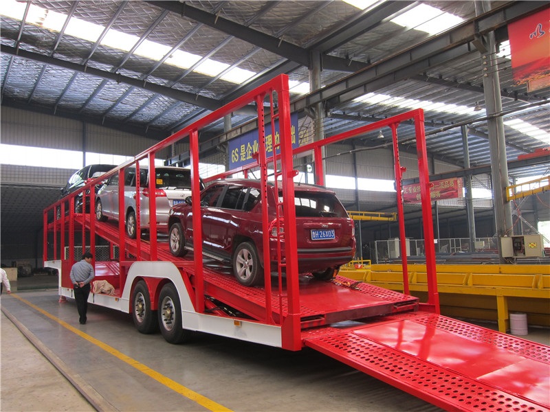 3 Axles Car Carrier Semi Trailer with Steel Material and 40000KG Payload