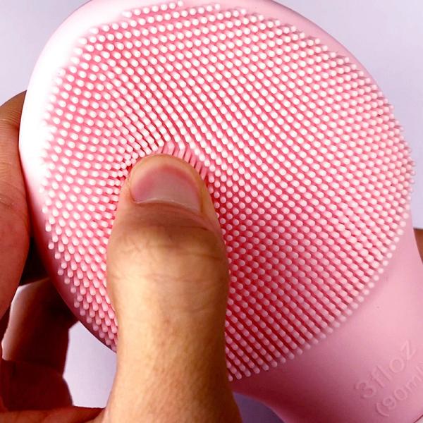 Storage Container Style Silicone Makeup Sponge Holder for Easy Cleaning