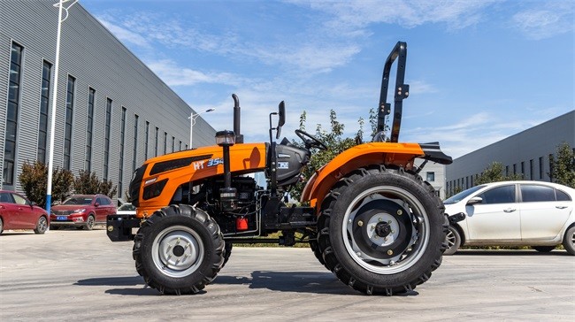 CE 1510kg Agriculture Farm Tractor Wheeled 4 * 4 Mini Tractor HT354-E