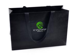 China Die Cut Large Paper Shopping Bags , Clothing / Garment Custom Luxury Shopping Bags wholesale