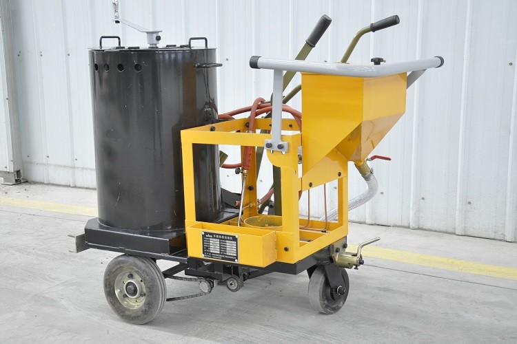 Hunds Pushing Thermoplastic Road Marking Machine 100- 500mm Width Line