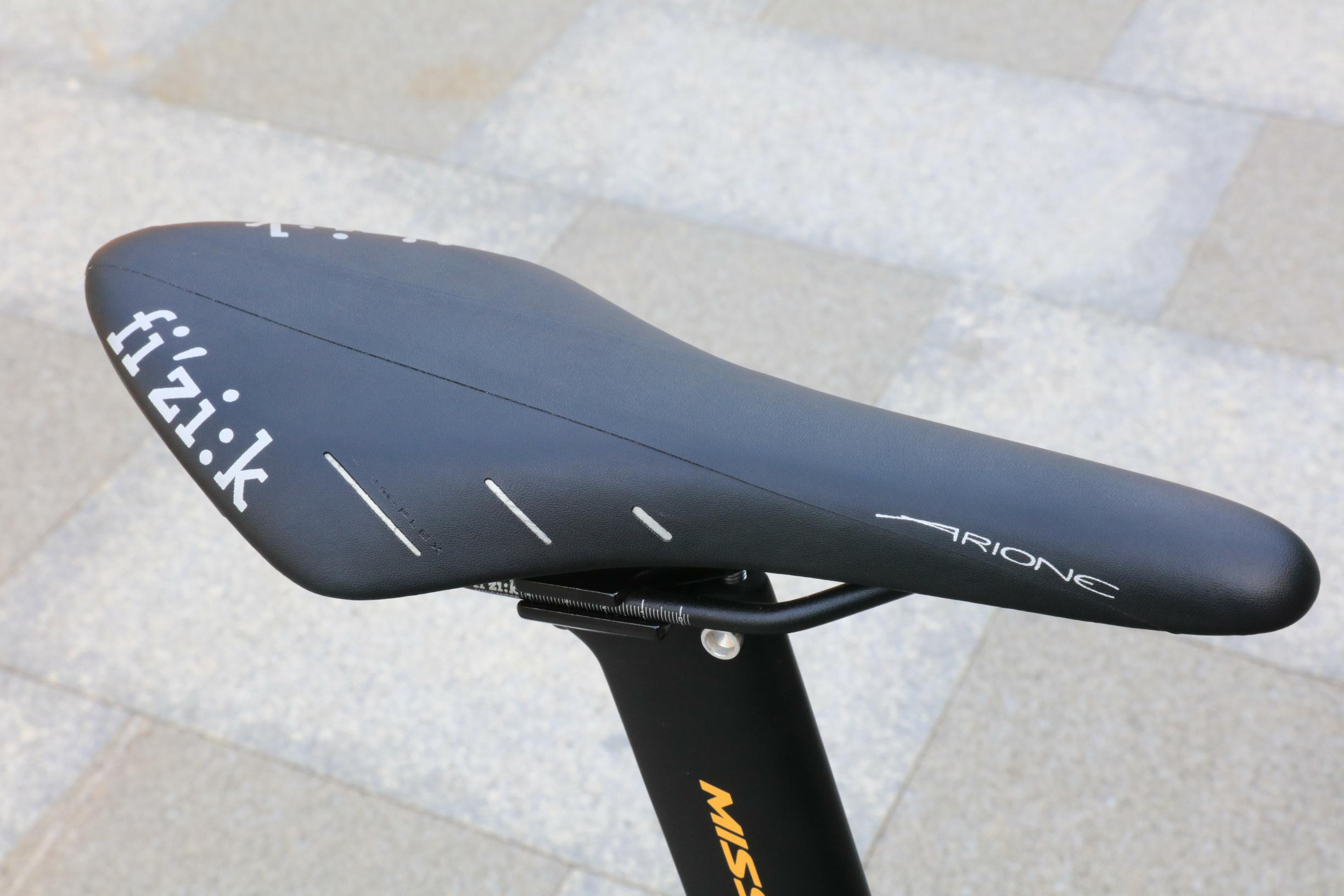 22 Speed Road Bike Carbon Racing Handlebar Cross Country Race Bicycle With Disc Brake