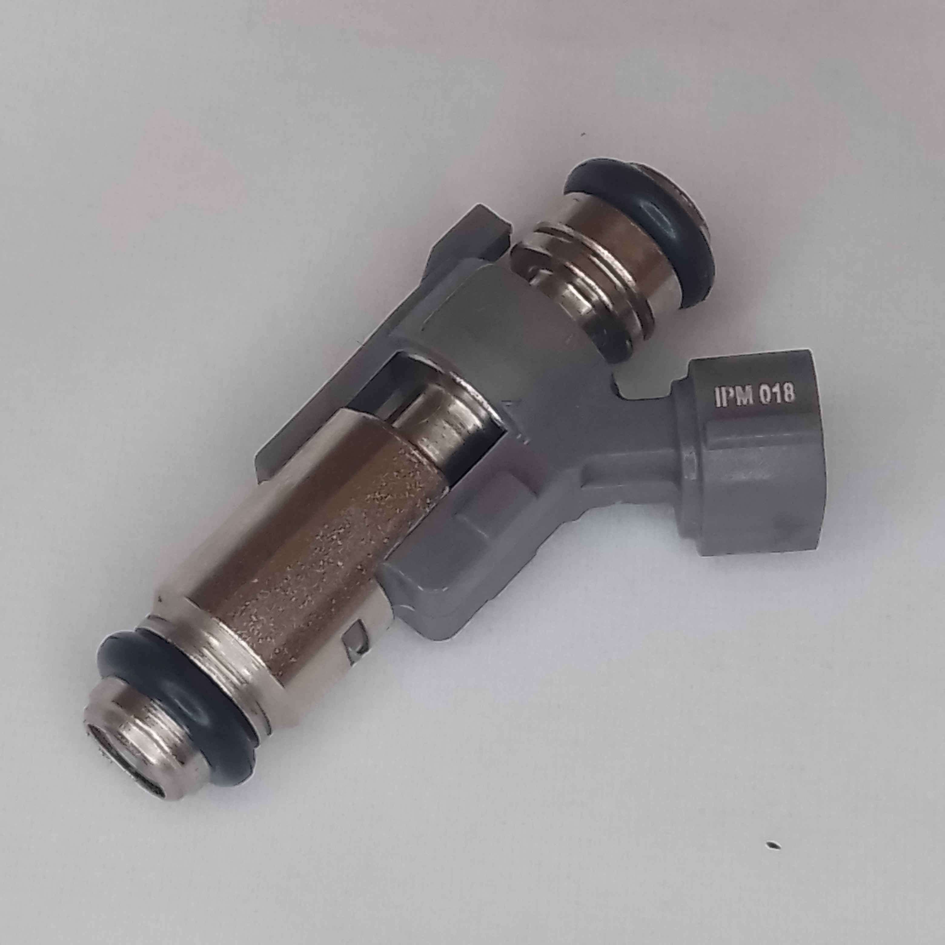 Peugeot 307 Petrol Fuel Injector Ipm018 Peugeot 1007 206 207 1.4 16v Citroen C3 C4 QQ 0.8