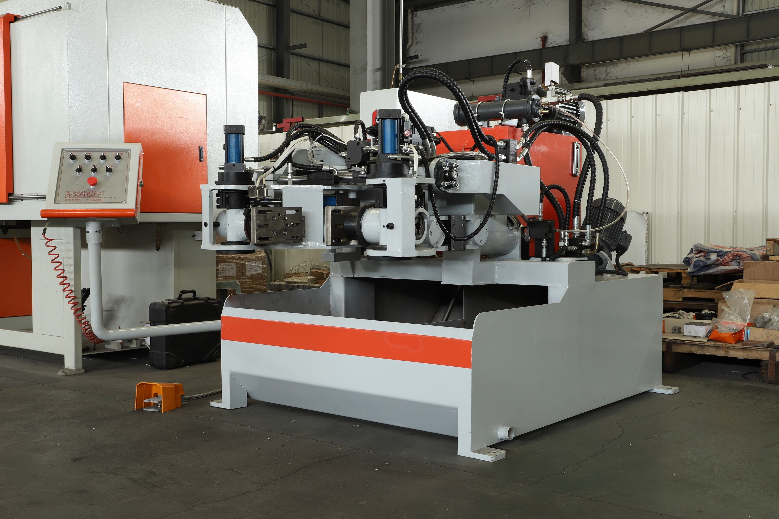 High Efficiency Gravity Die Casting Machine For Sanitary