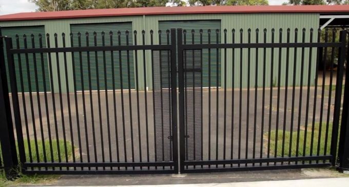ISO Black H1.8m Decorative Wrought Iron Fence Panels For Commercial