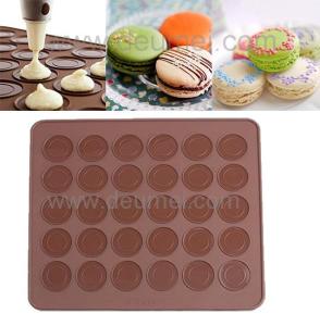 China 30-Capacity Round Shaped Non Stick Heat Resistant Reusable Macarons Silicone Baking Mat wholesale