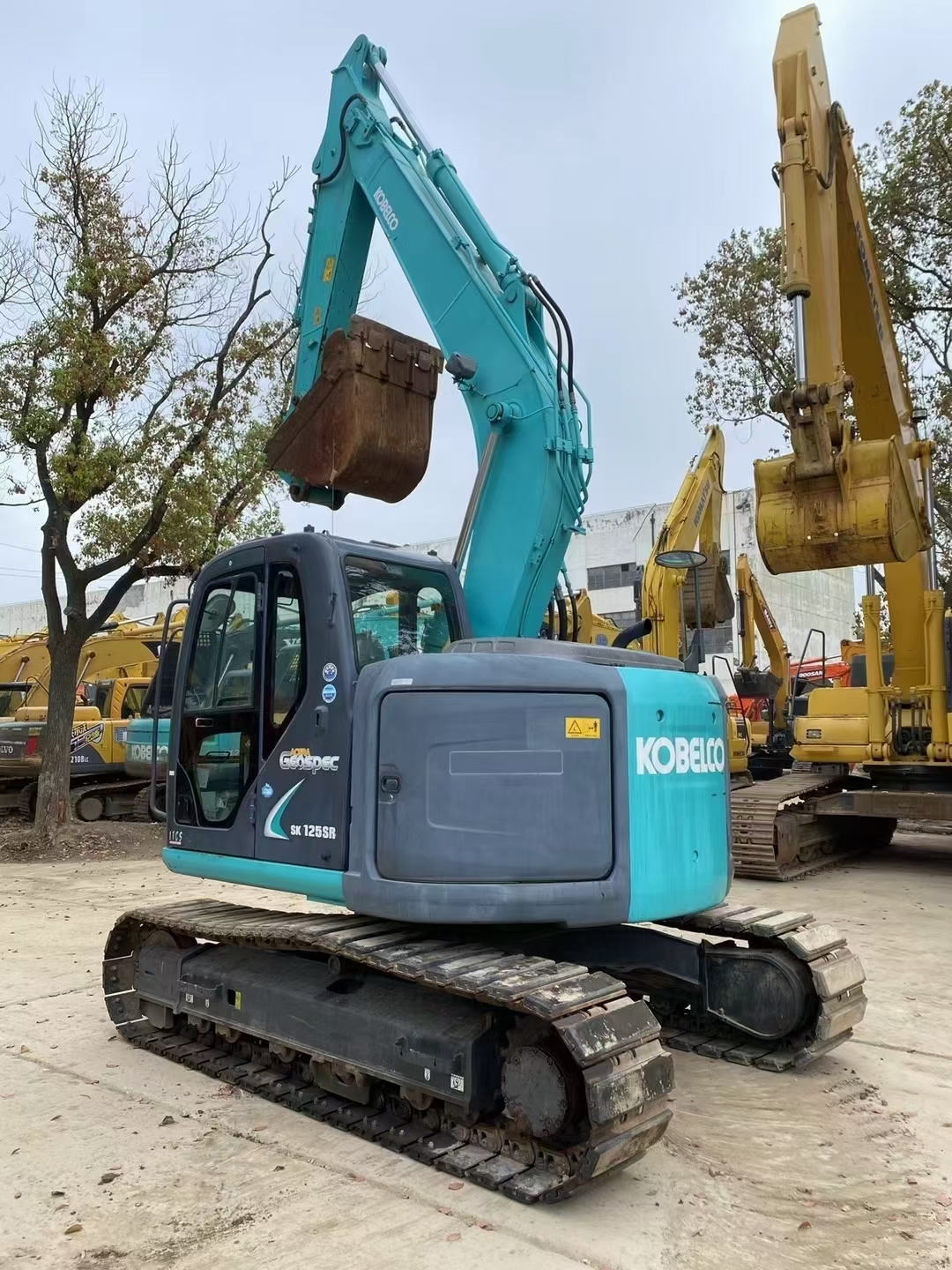 2019 Original Hydraulic Pump Kobelco sk125SR Excavator Crawler Chain with Long Lifespan