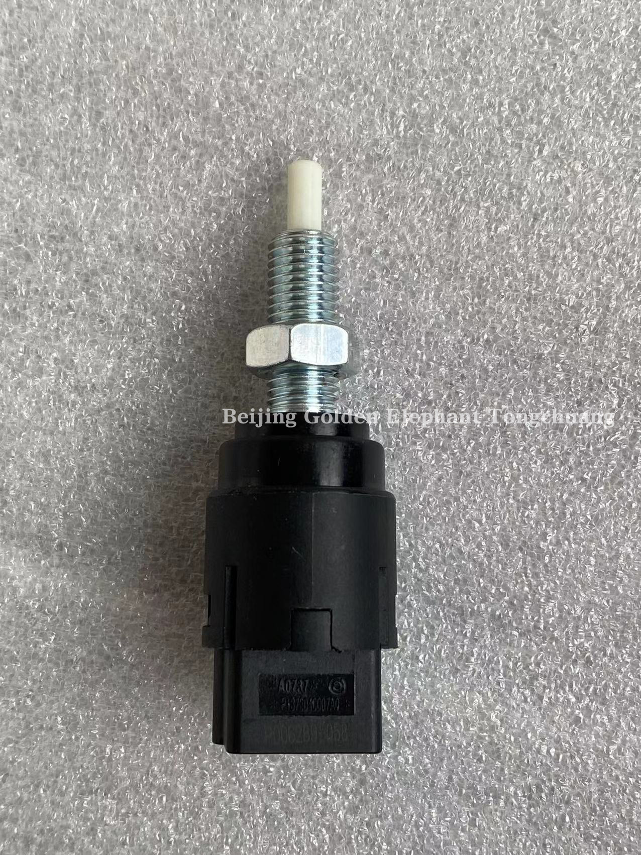 0.04kg Chinese Trucks Clutch Switch Sensor For Foton Tunland G7 P1373040007A0