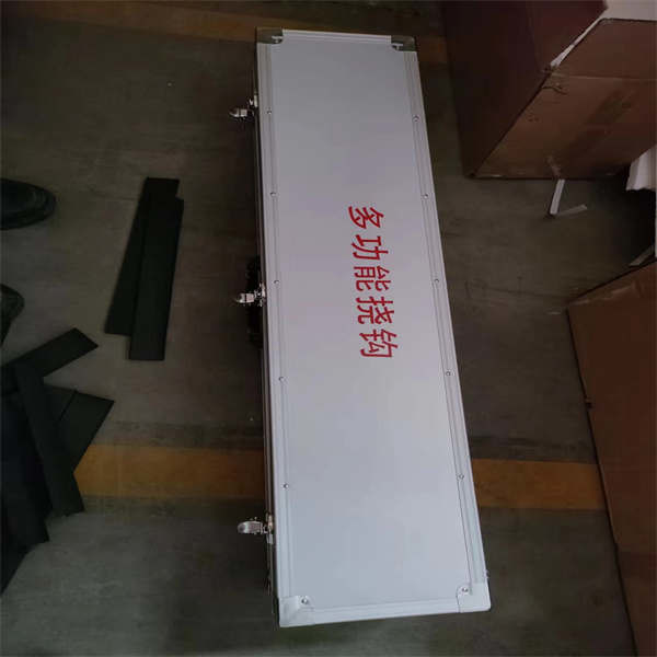 Multi-functional hook fire common breaking class tool group