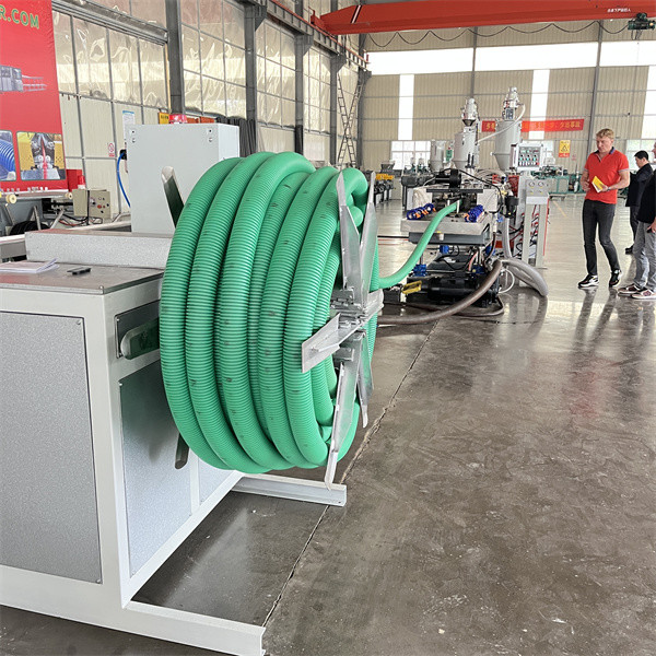 5.4m/Min Corrugated Pipe Extrusion Line Automatic Feeding Hose Pipe Manufacturing Machine