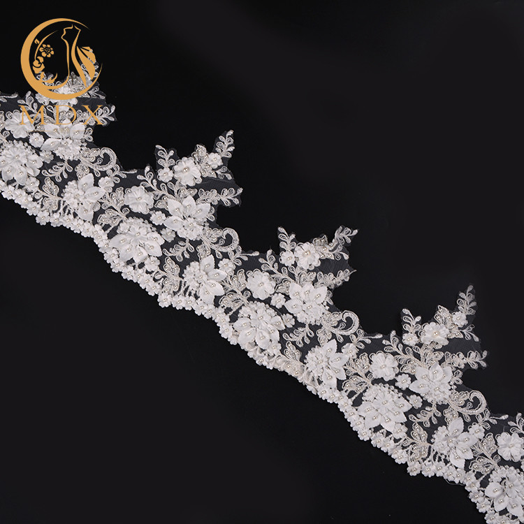 Garment White 3D Flower Lace Trim Embroidery Customized Size 80% Nylon