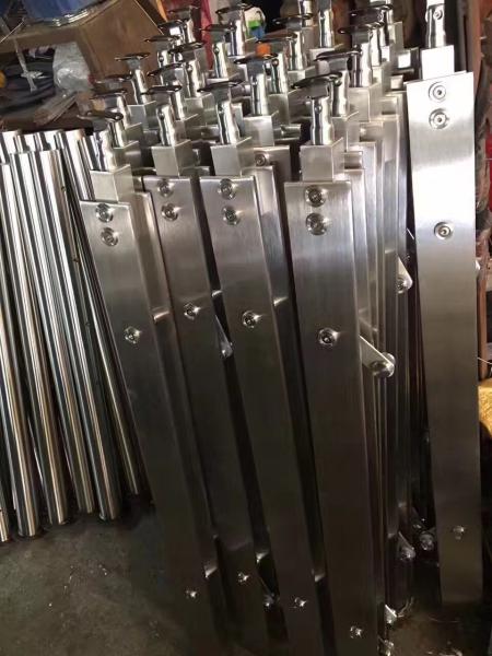 Qatar Dubai Interior designs handrail railing columns from Foshan suppliers