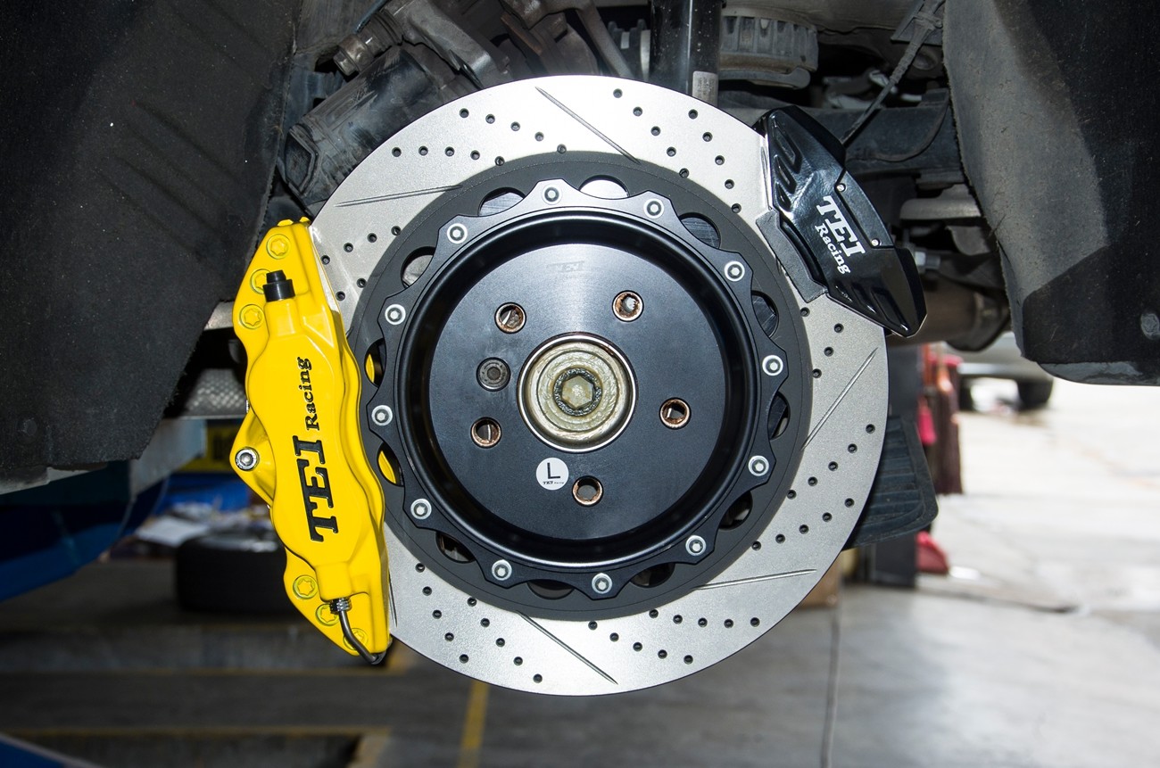 BMW G28 Install Big Brake Kit Front P60S Forged 6 Piston Calipers And P40S-R For Rear