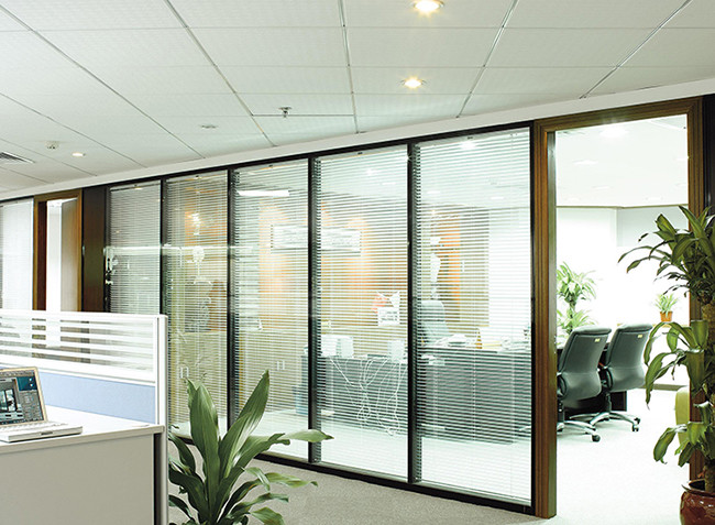 Clear Glass Office Partition Wall Systems 38-44db Soundproof Glass Partition