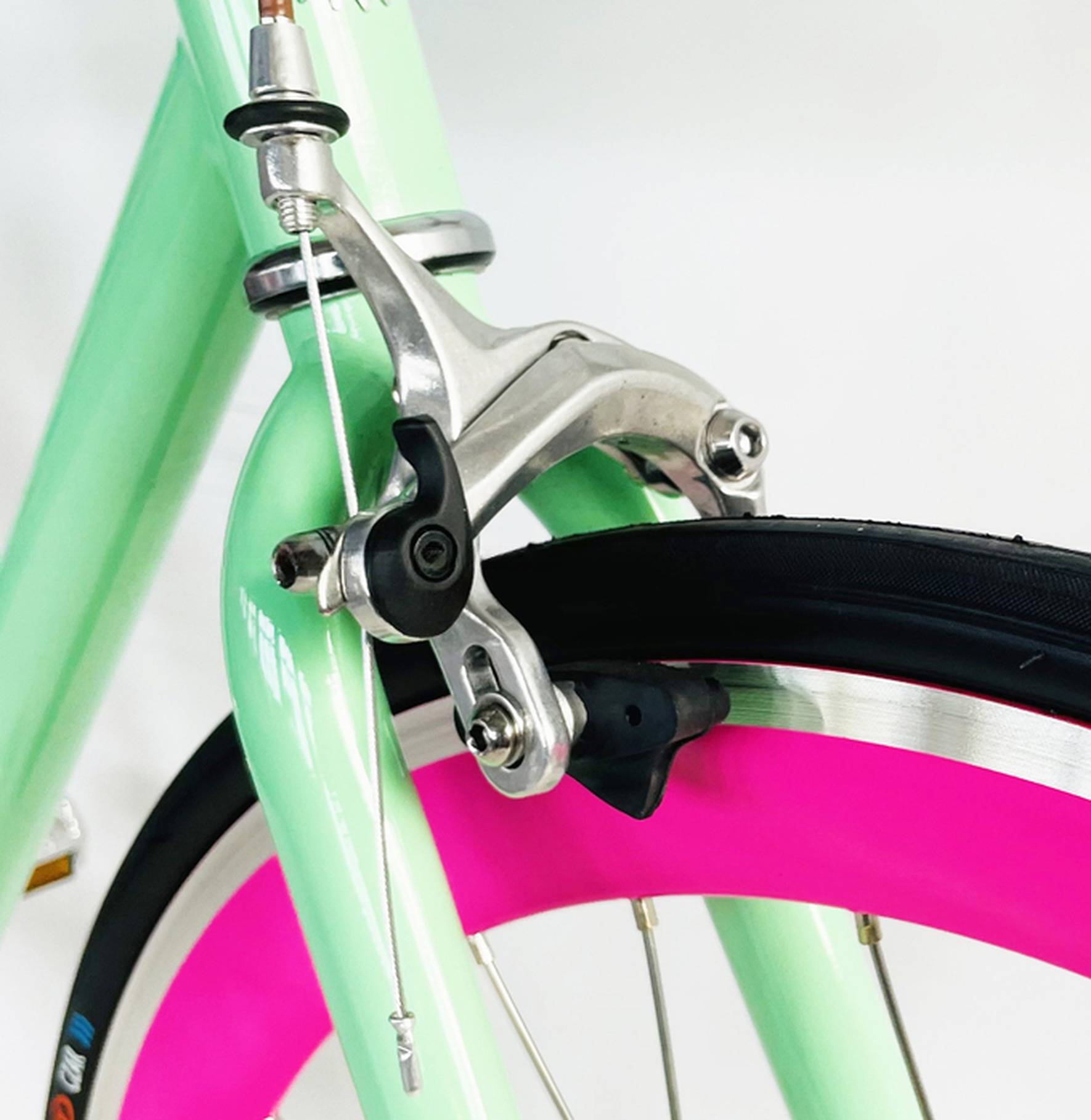 700C Single Speed Fixed Gear Bicycle with Hi-Ten Steel Frame and CE CPSC Certification