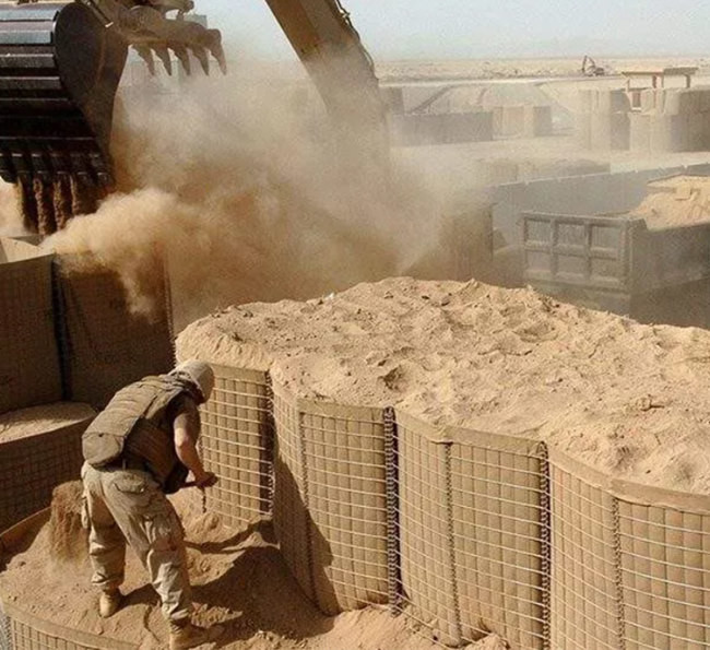 75mm Square Openings Hesco Barrier Welded Gabion For Military Retaining Wall