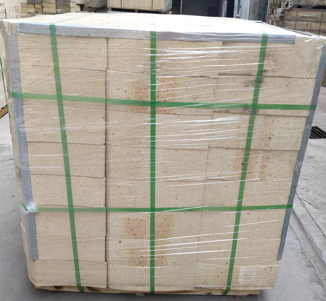 90% Al2O3 Content Chrome Corundum Brick for Glass Furnace Lining and Pool Demand