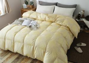 China Sunshine Skin Friendly Fabric 70% Duck Down Duvet wholesale