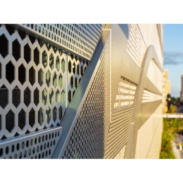 Durable Strong Structure Titanium Perforated Metal In Industry Decoration Ventilation