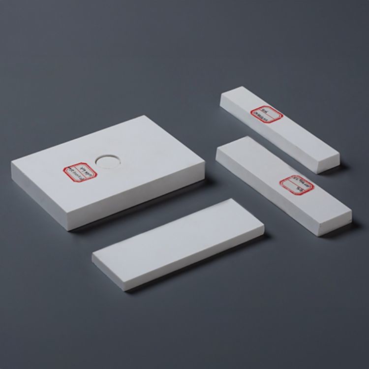 Wear Resistance Alumina Ceramic Tiles 92% 95% For Steel Industry