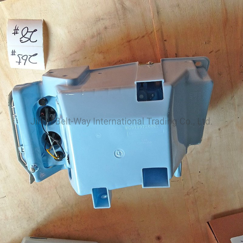Wg9716720002 Sinotruk HOWO Shacman Truck Cab Spare Parts Headlight