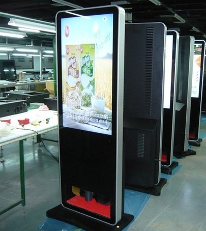 floor standing shoe polishing machine with 32inch LCD digital advertising display