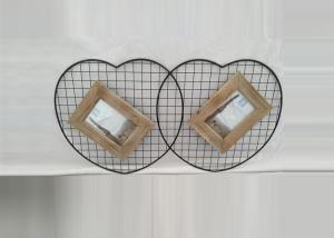 China Customized Carving Wooden Heart Shaped Photo Frame wholesale