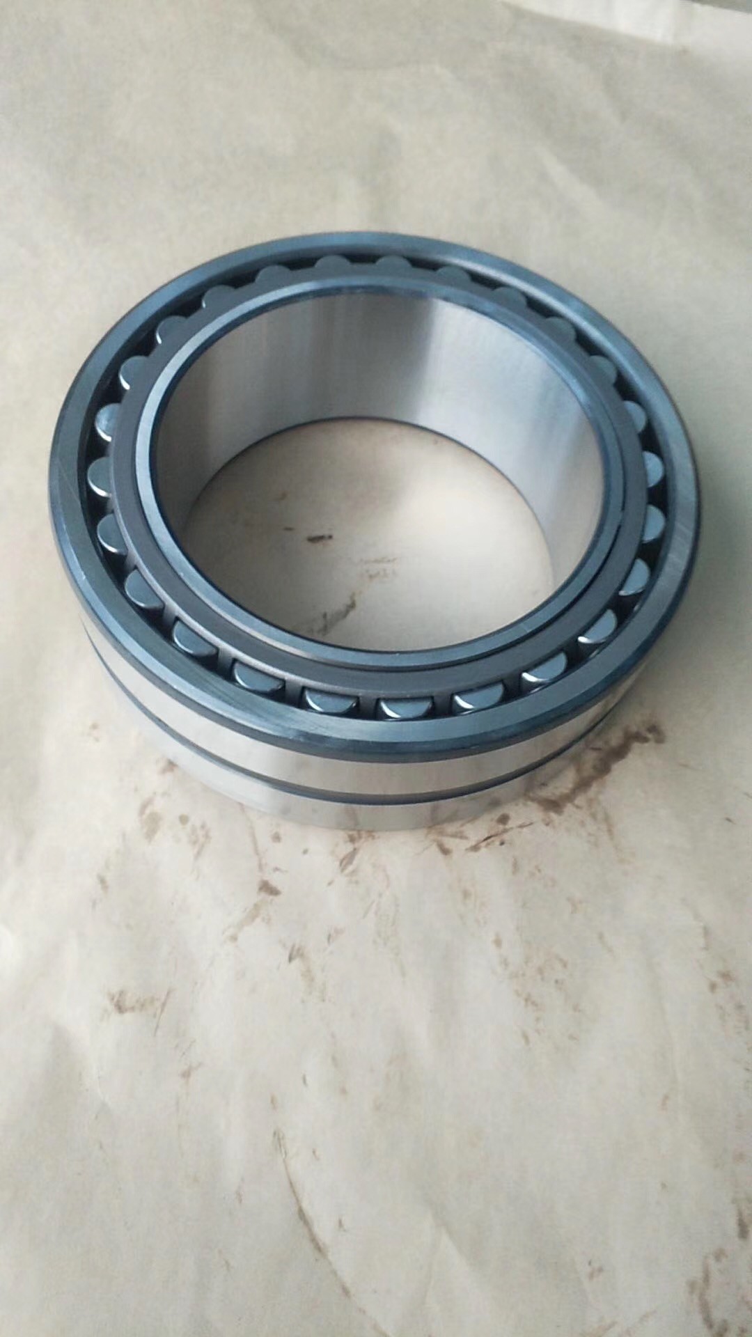 Durable Carbon Steel Bearings / Spherical Ball Bearing 2210MB For Mining Machinery