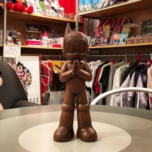 China Cute Wooden Doll Exhibition Sculpture , cultural institutions Art Wooden Figure wholesale