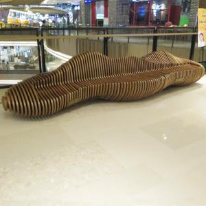 China OHSAS18001 Certificate 350cm Curved Wooden Garden Bench wholesale