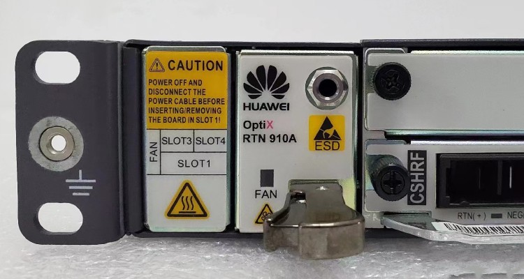 Wireless Radwin Microwave Radio ODU and IDU Connection Equipment with 4 Network Ports